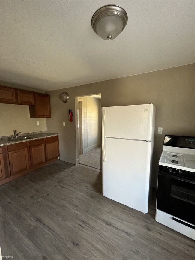 Building Photo - 2 br, 1 bath House - 3808 18th St