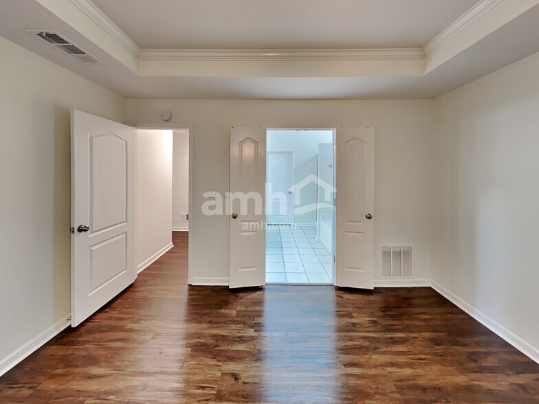 Building Photo - 4282 Moccasin Trail