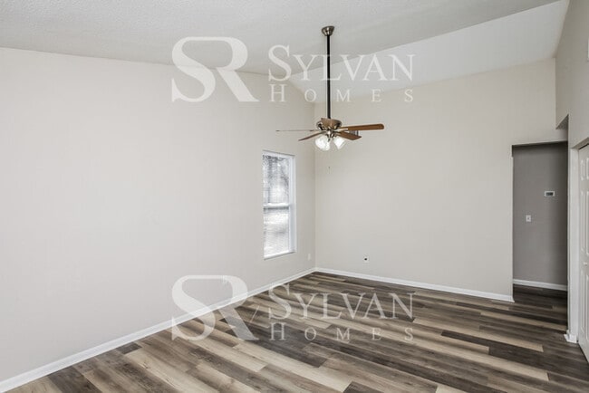 Building Photo - Enjoy living the good life in this 3 bedro...