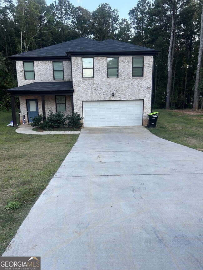 Building Photo - 643 Wesley Chapel Rd