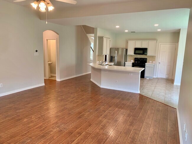 Building Photo - 7133 Derbyshire Dr