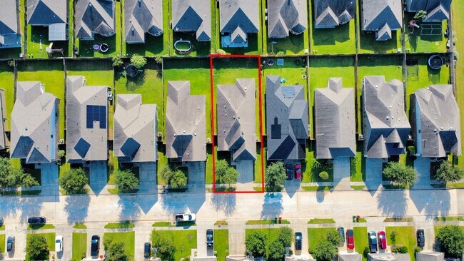 Building Photo - 5318 Royal Press Dr