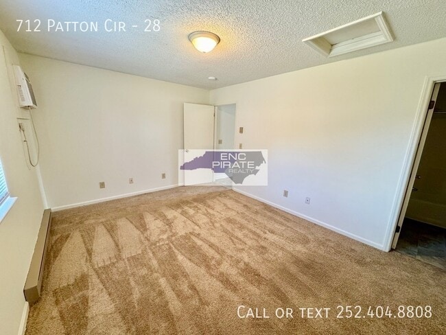 Building Photo - 712 Patton Cir