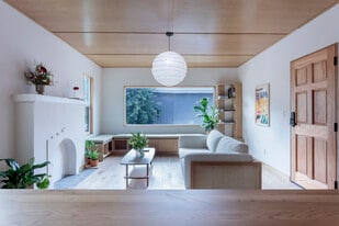 Building Photo - 3361 Hamilton Way