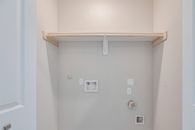 Building Photo - 2414 Sam Wilson St