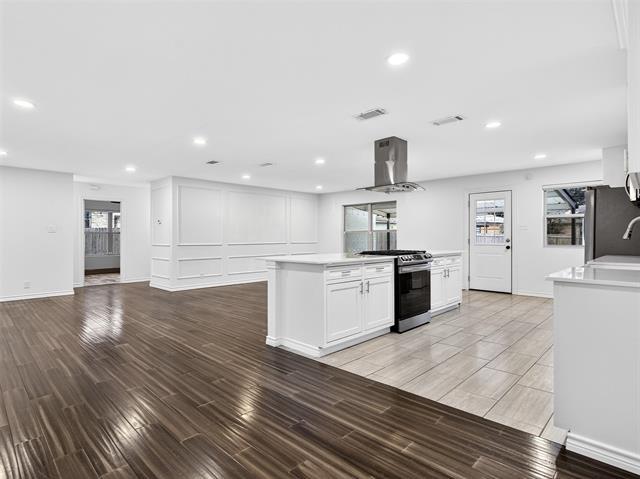 Building Photo - 1808 Oates Dr