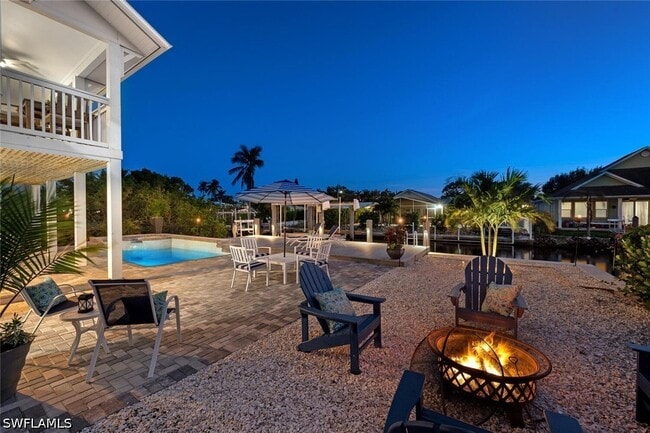 Building Photo - 2736 Gulfview Dr