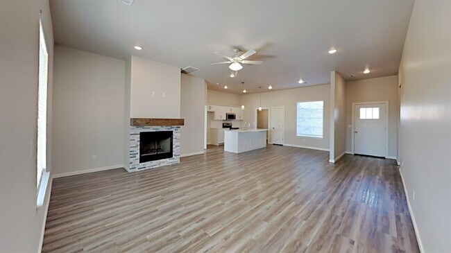 Building Photo - 487 Hardesty Dr