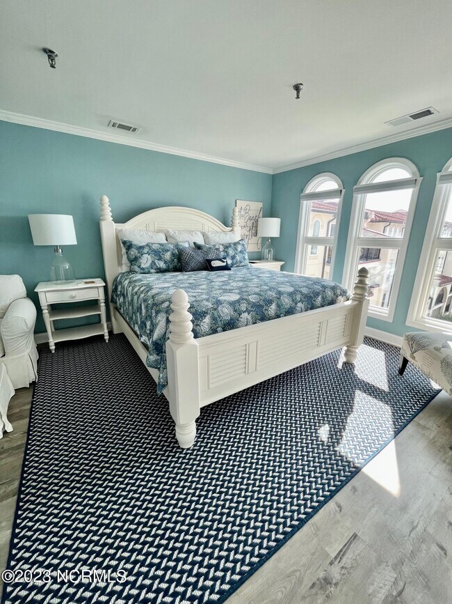 Building Photo - 790 New River Inlet Rd