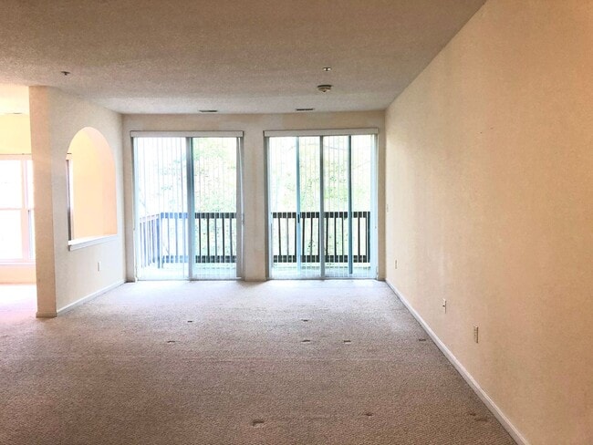 Building Photo - Life is Beautiful at Solomons Landing