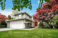 Building Photo - 7012 74th Dr NE
