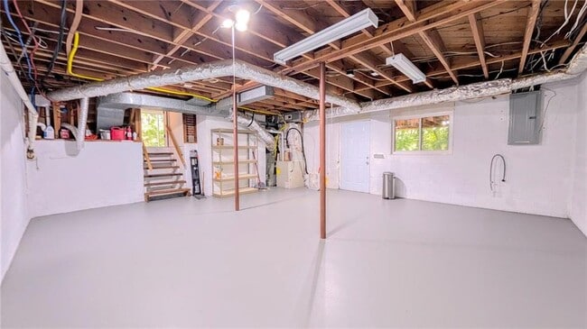 Building Photo - 3318 Hilltop Cir