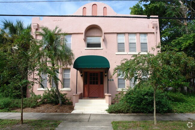 Primary Photo - 404 S Osprey Ave