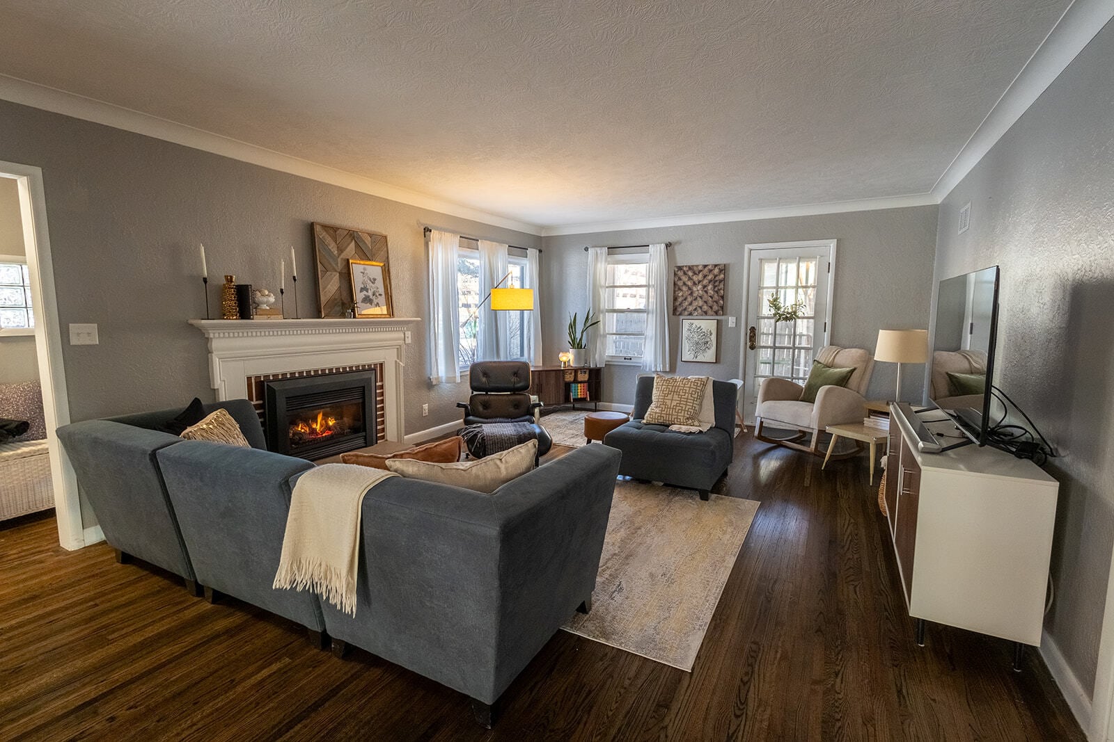 Building Photo - 1621 W 22nd St