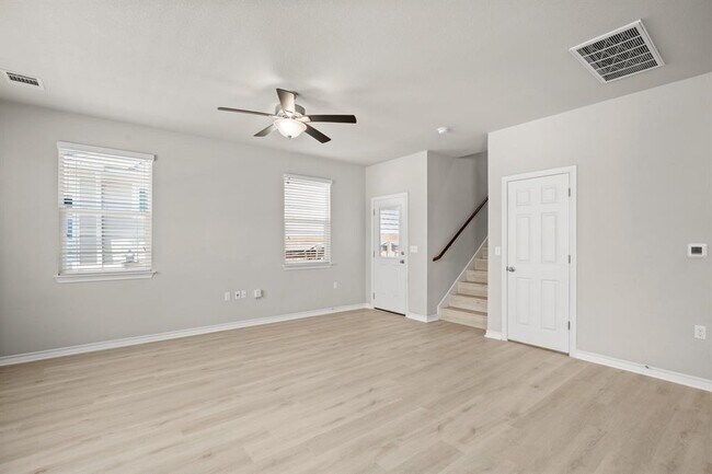 Building Photo - 11804 Clayton Creek Ave