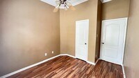 Building Photo - 3914 E Auden Cir