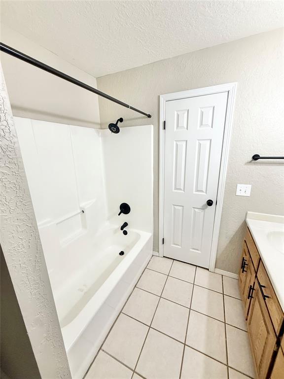 Building Photo - 2800 Gettysburg Dr