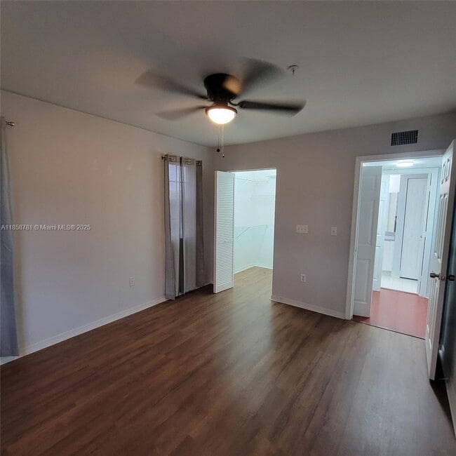 Building Photo - 711 SW 111th Way