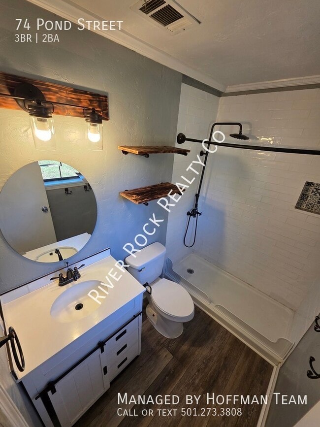 Building Photo - 74 Pond St