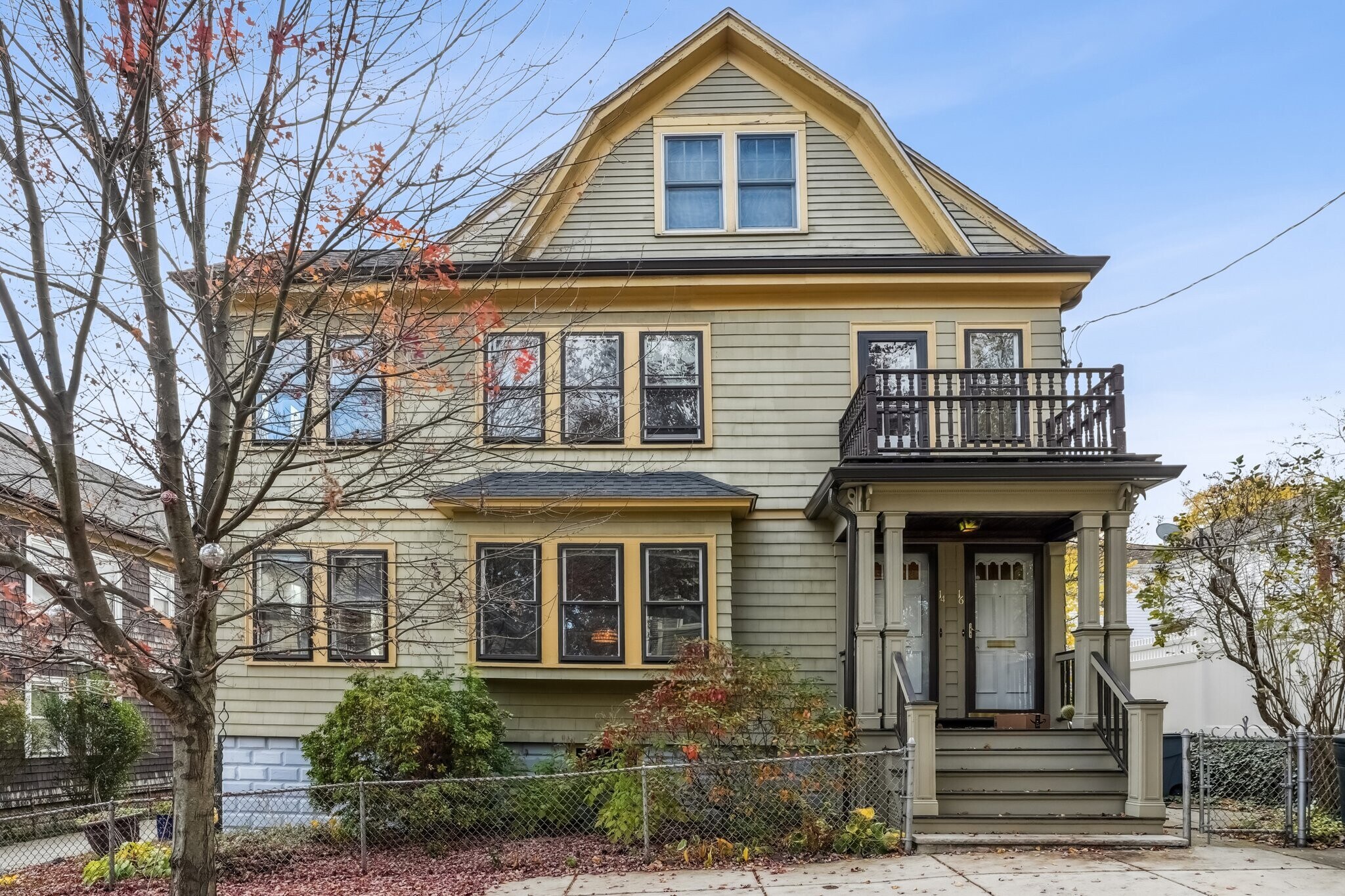 Building Photo - 14 Hurlcroft Ave