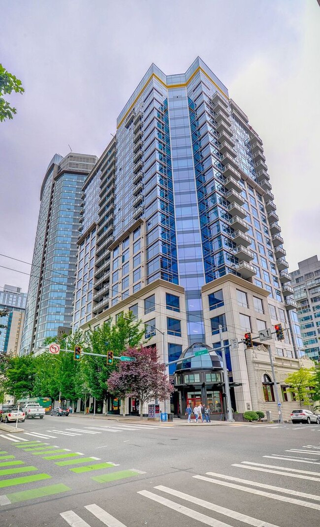 Building Photo - Belltown 8th Floor Condo Unit