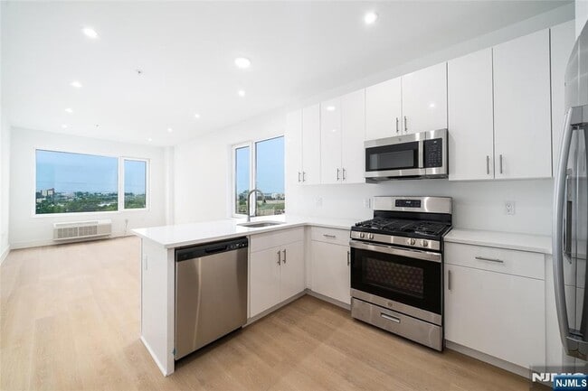 Building Photo - 3309 Liberty Ave