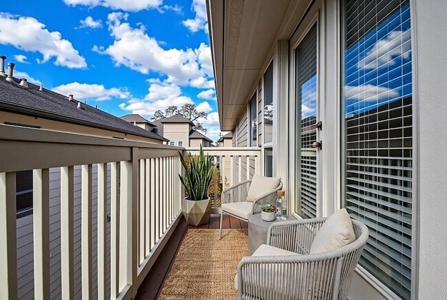 Building Photo - 2135 Stacy Knoll