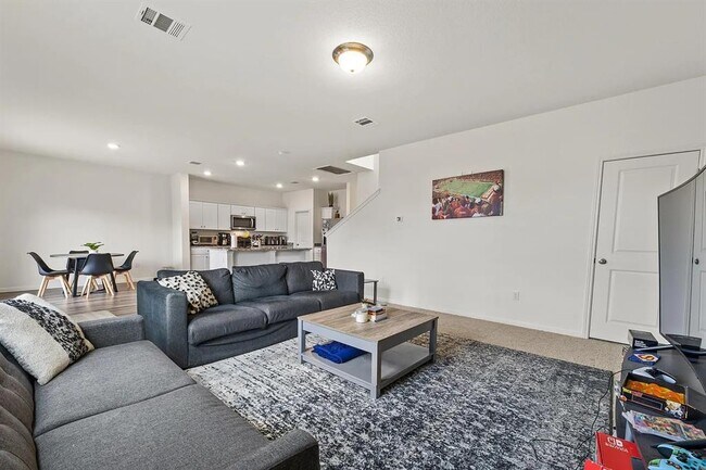 Building Photo - 19605 Caymus Dr