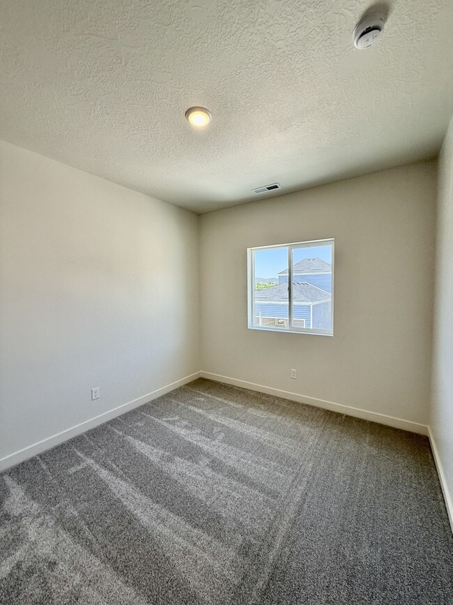 Building Photo - 4883 Coulter Ct