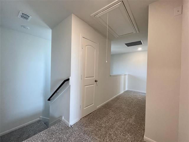 Building Photo - 1946 Canterbury Dr