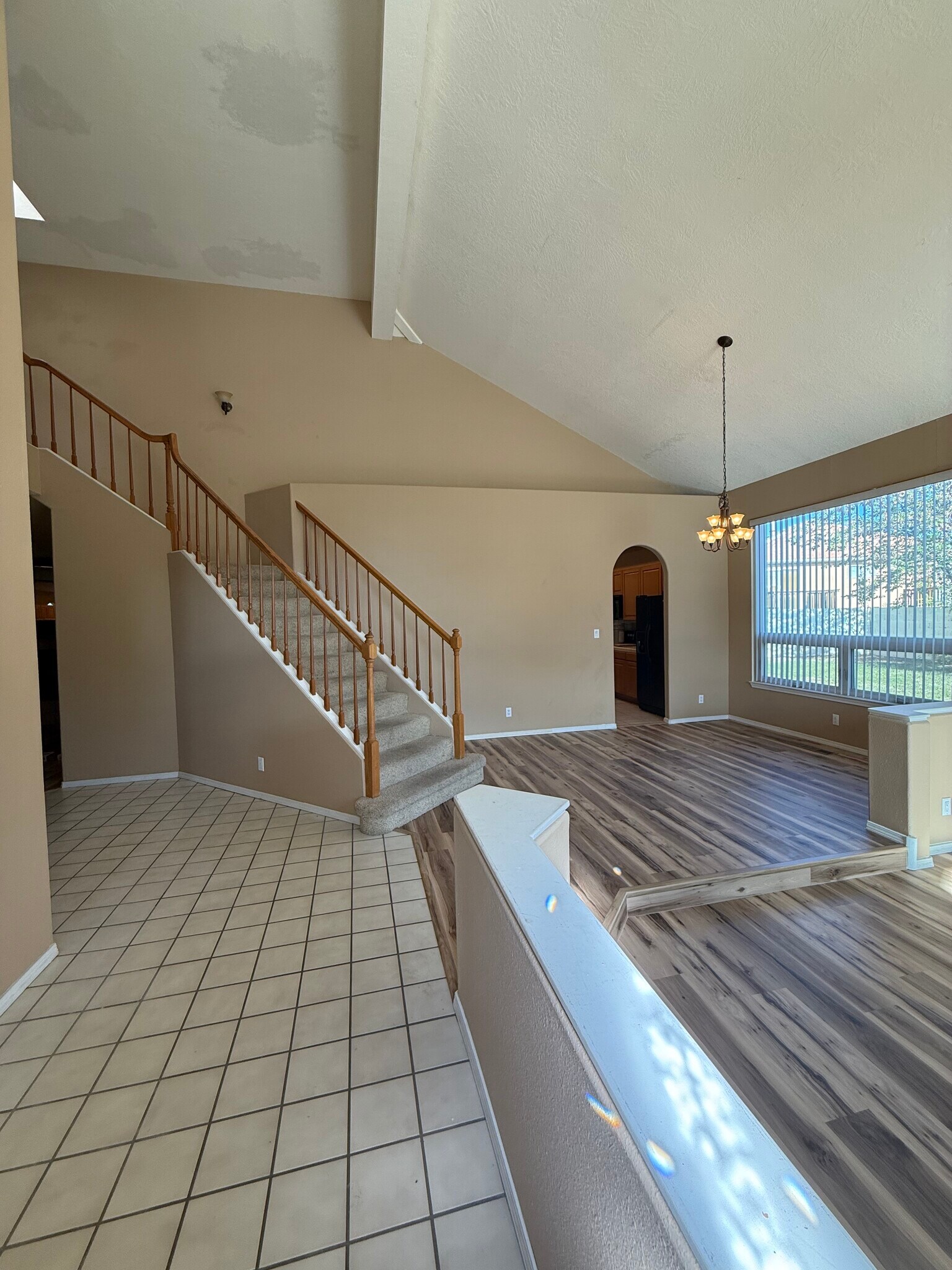 Building Photo - 6301 Puma Pl NE