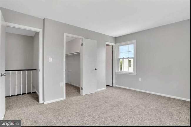 Building Photo - 1237 Danielle Dr