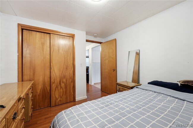Building Photo - 56 Awood Pl