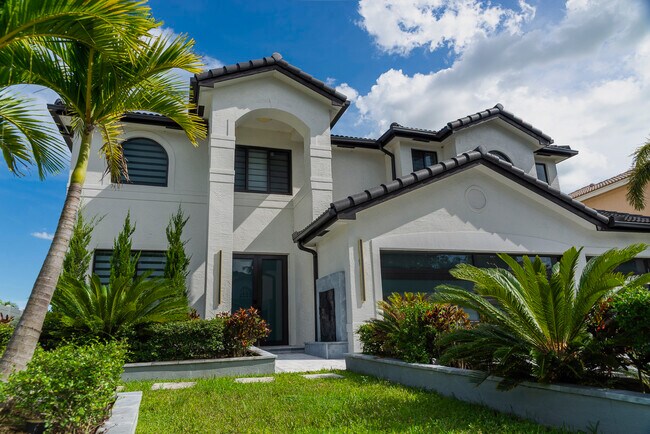 Building Photo - 2241 SW 164th Ave