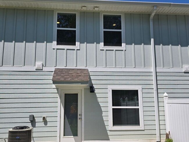 Building Photo - 8980 Brigade Trail