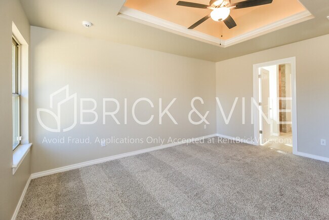 Building Photo - 8509 Stark St