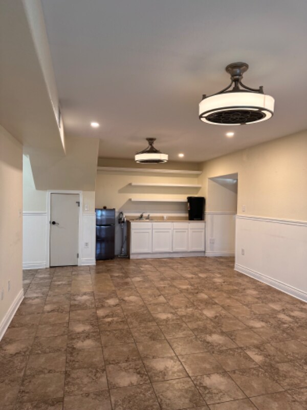 Building Photo - 928 Eventide Dr