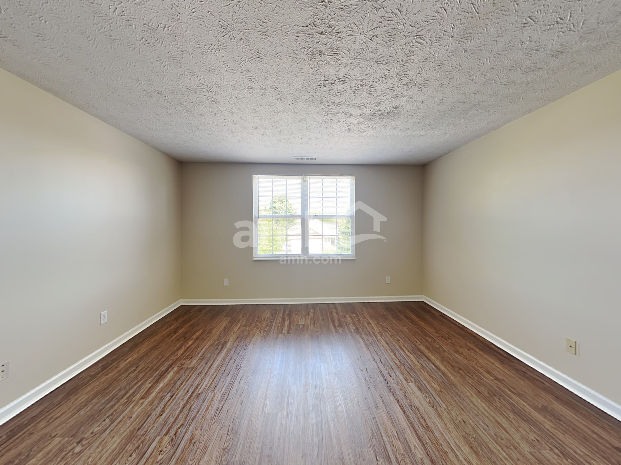Building Photo - 543 Grabill Dr