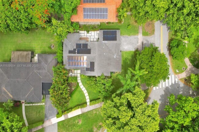 Building Photo - 5620 Alhambra Cir