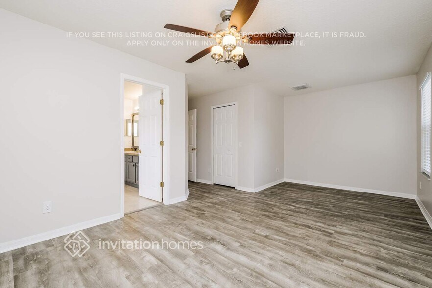 Building Photo - 2935 Girvan Dr