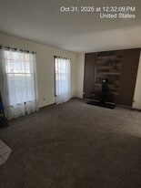 Building Photo - 5611 Madrid Dr