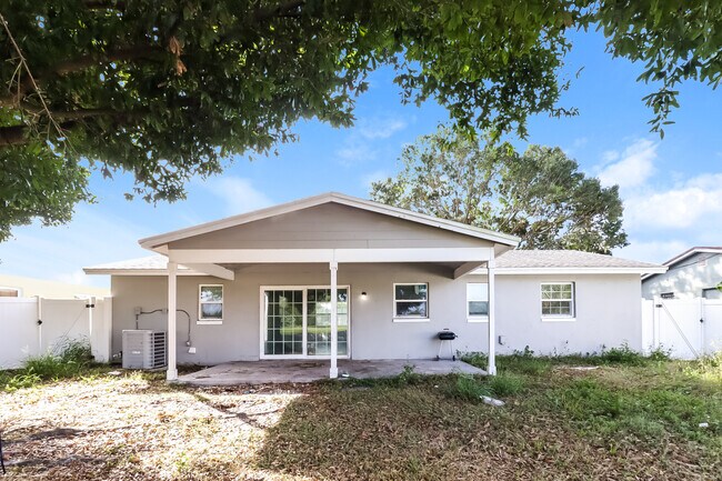 Building Photo - 4705 King Cole Blvd