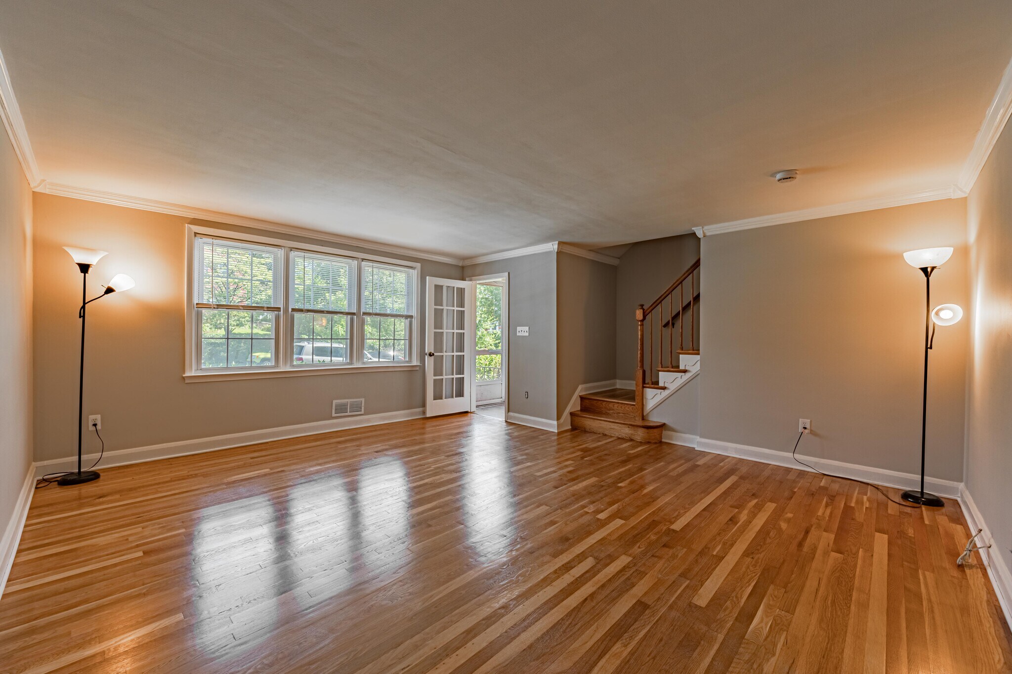 Building Photo - 1565 Dellsway Rd