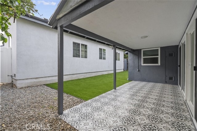 Building Photo - 7952 White Oak Ave