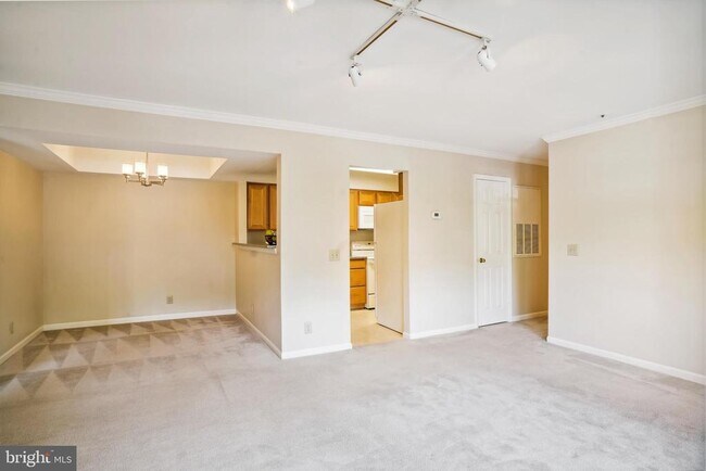 Building Photo - 5821 Inman Park Cir