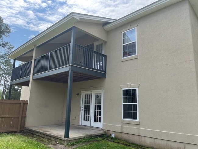 Building Photo - 22 E Dubois St