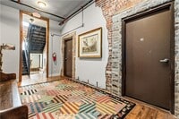 Building Photo - 558 St Francis St