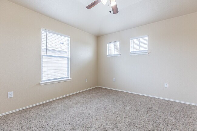 Building Photo - 4746 Gambels Quail