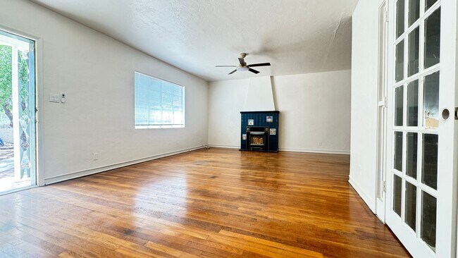 Building Photo - 3019 E Drachman St