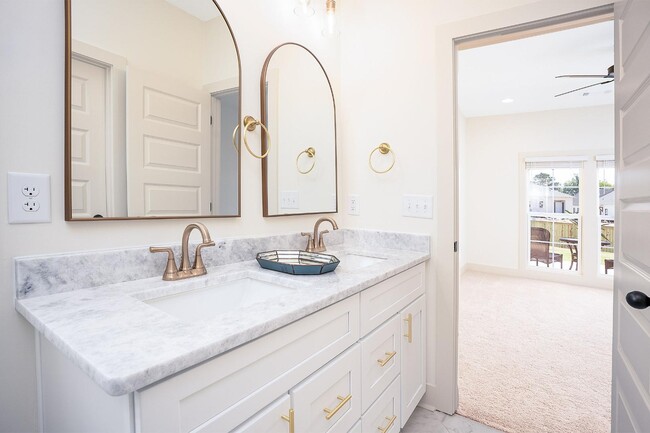 Building Photo - 7355 U.S. Hwy 280 W